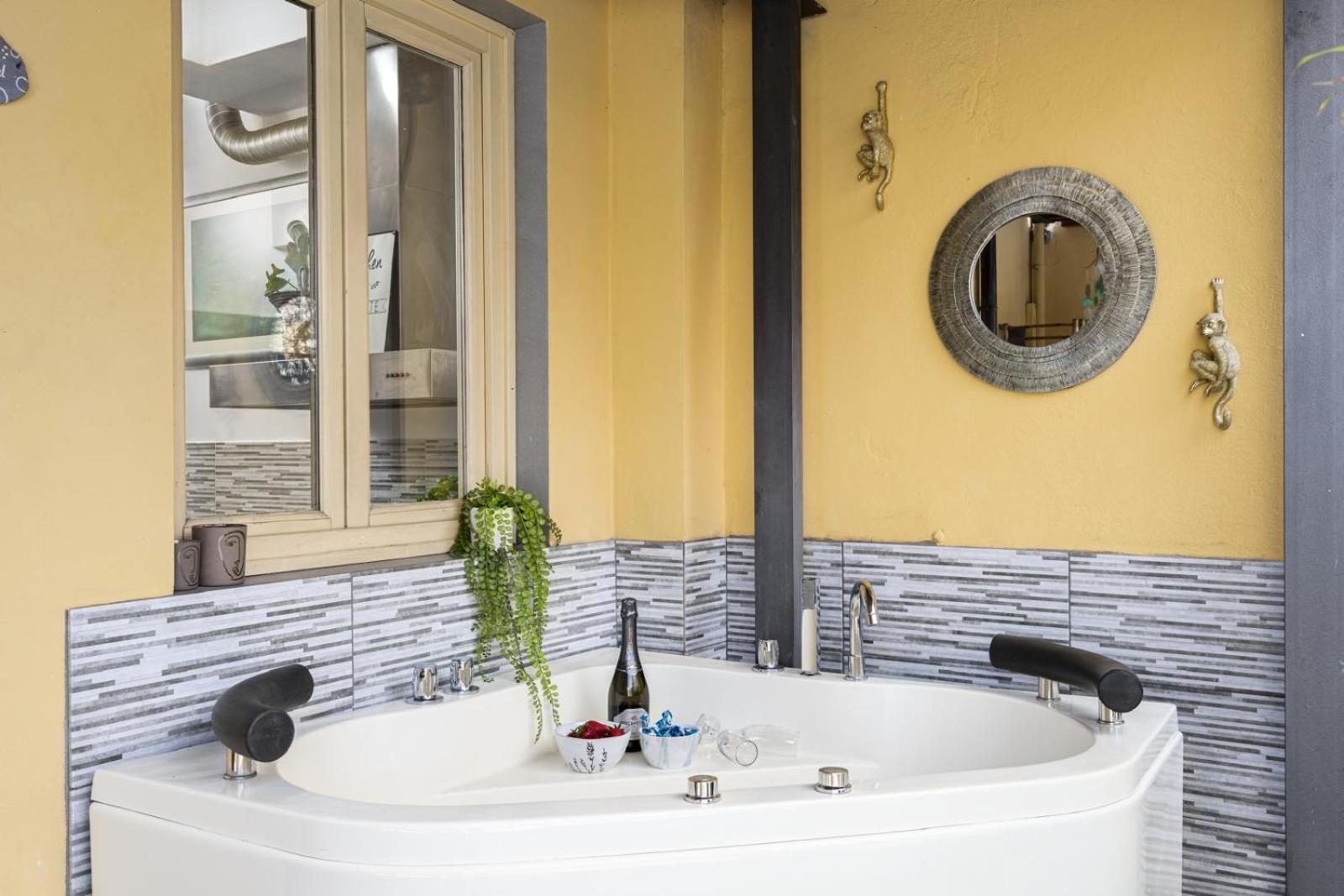 Nadia'S Lovely Home - With Private Garden And Jacuzzi Флоренція Екстер'єр фото